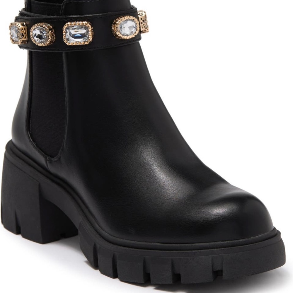Steve Madden boots size 6 women